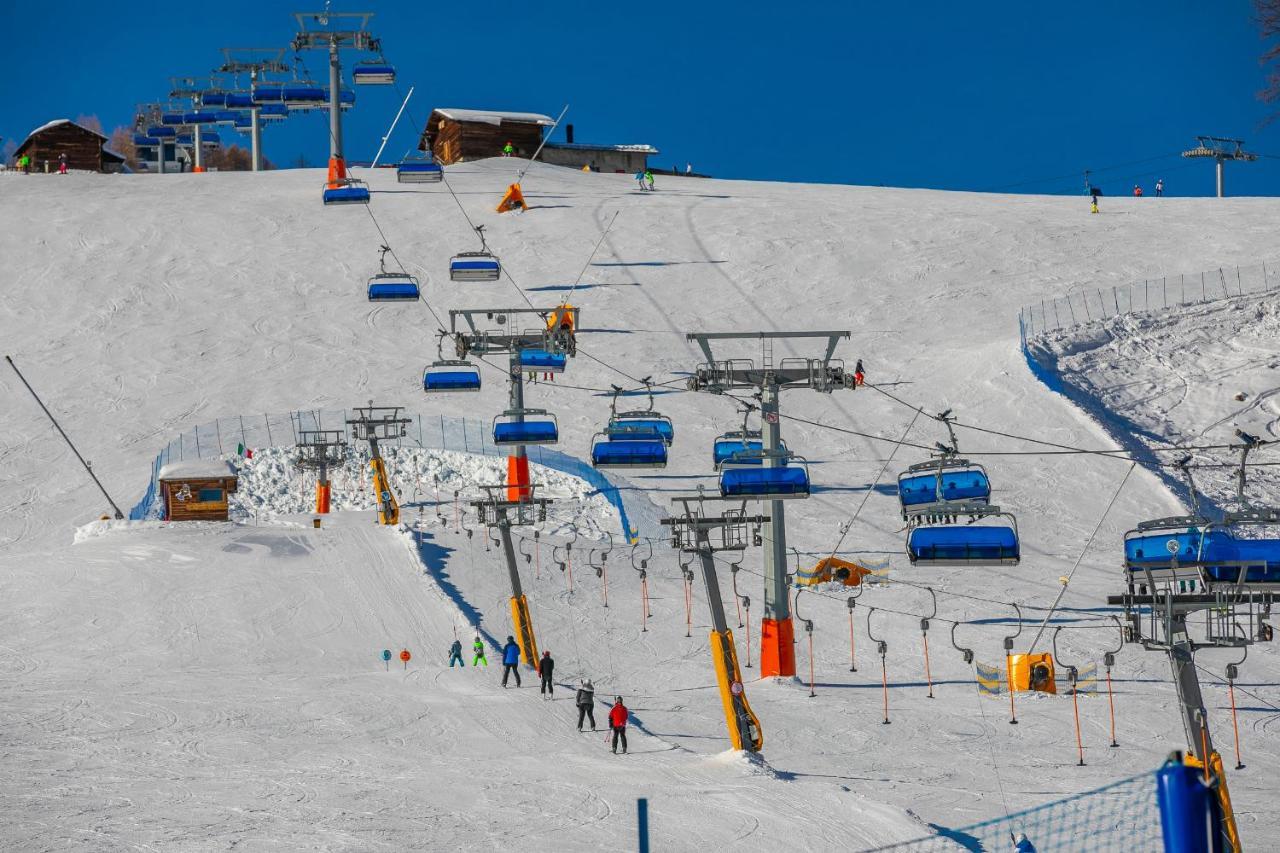Martina Ski In - Ski Out Mt 50 - Happy Rentals Ливиньо Экстерьер фото